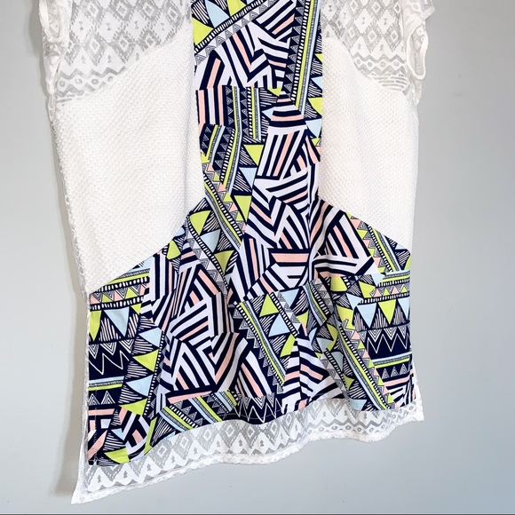 Miss Me • Printed Short Sleeve Top - Picture 3 of 6